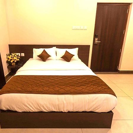 Hotel Pankaj Residency Guruvāyūr Екстериор снимка