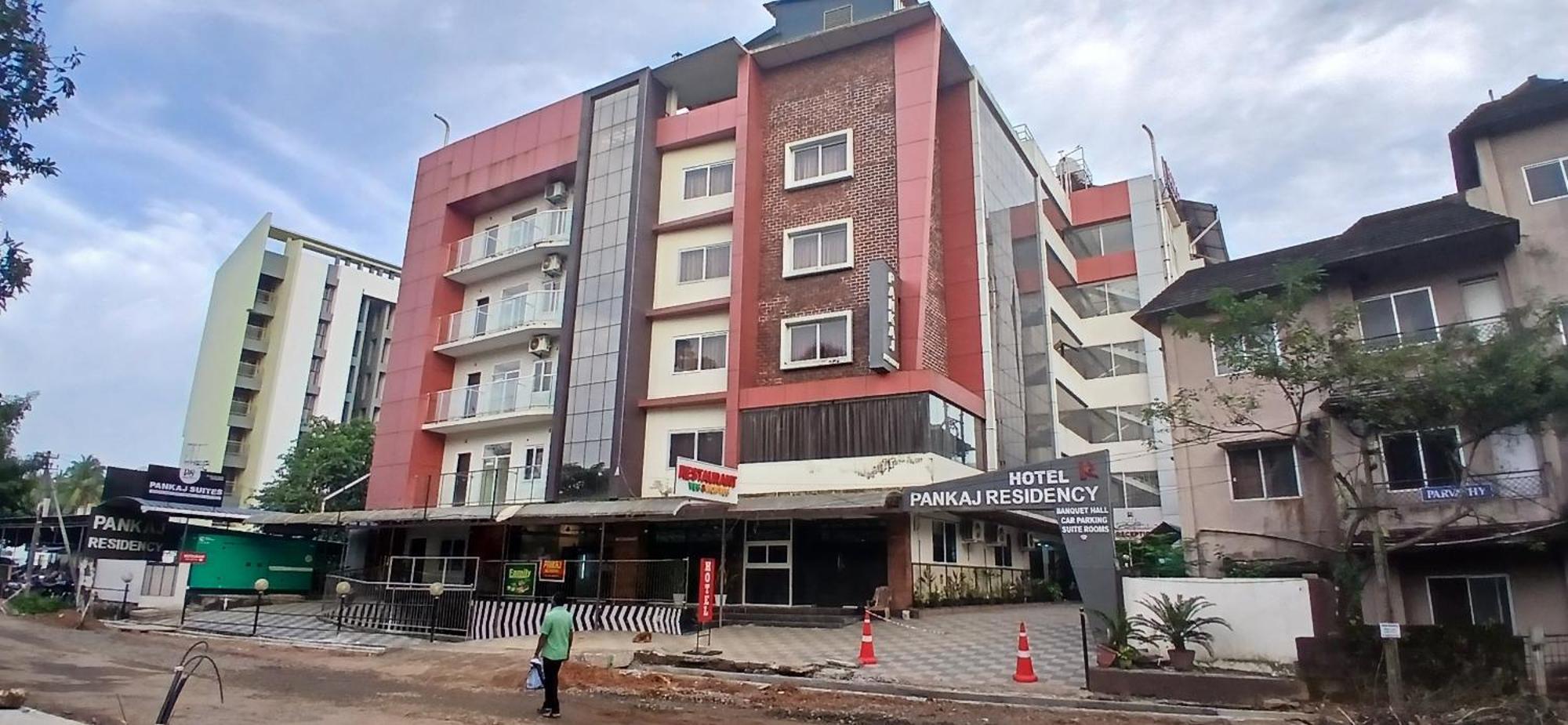 Hotel Pankaj Residency Guruvāyūr Екстериор снимка