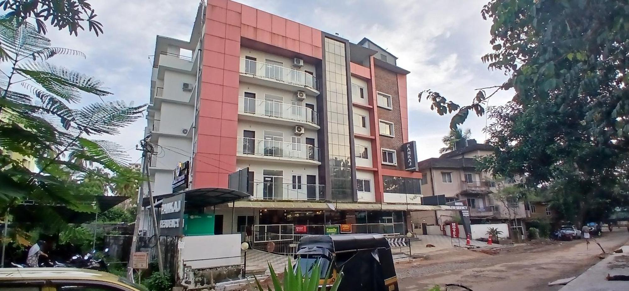 Hotel Pankaj Residency Guruvāyūr Екстериор снимка