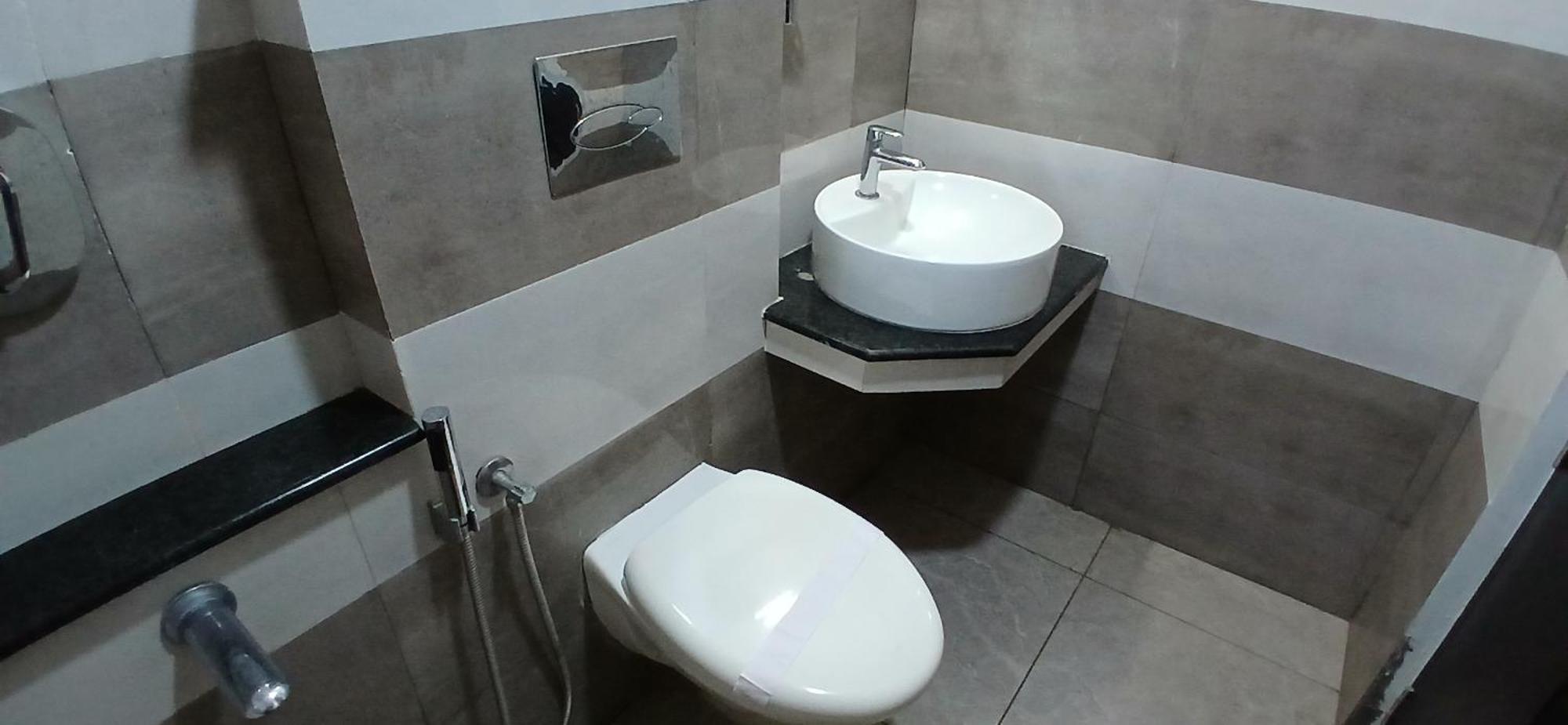Hotel Pankaj Residency Guruvāyūr Екстериор снимка