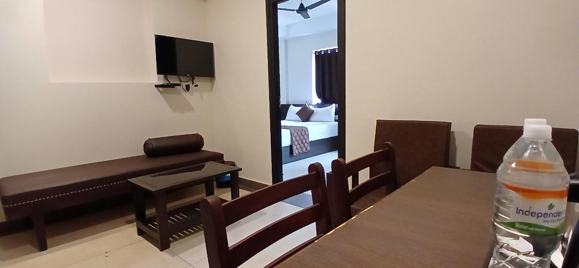 Hotel Pankaj Residency Guruvāyūr Екстериор снимка